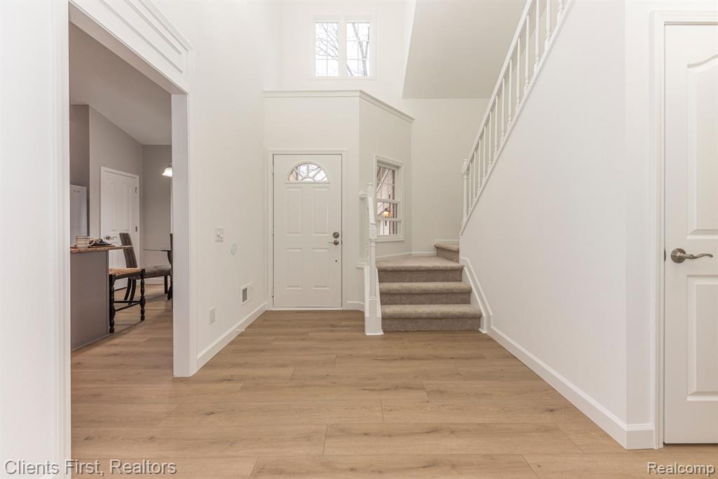 39603 GREENBRIER Court, Northville, MI 48168 — Photo 5