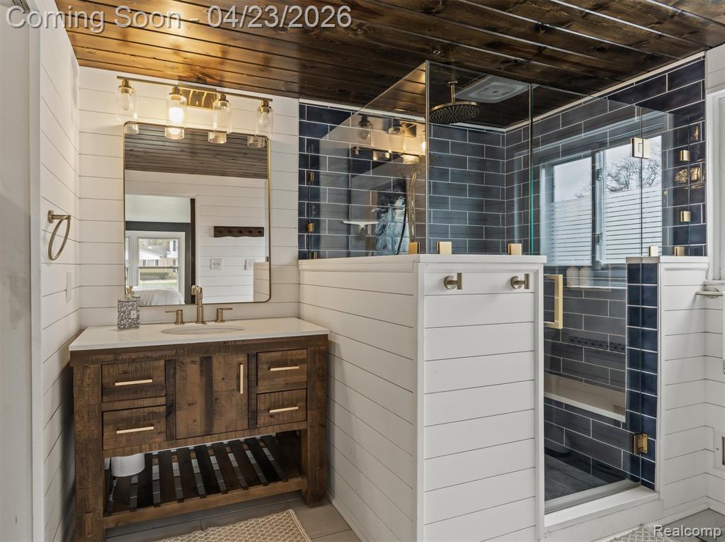 3226 Hartslock Woods Drive, West Bloomfield, MI — Photo 22