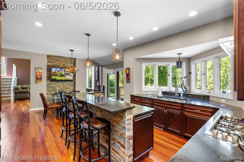 6294 Lindsay Court, West Bloomfield, MI 48324 — Photo 24