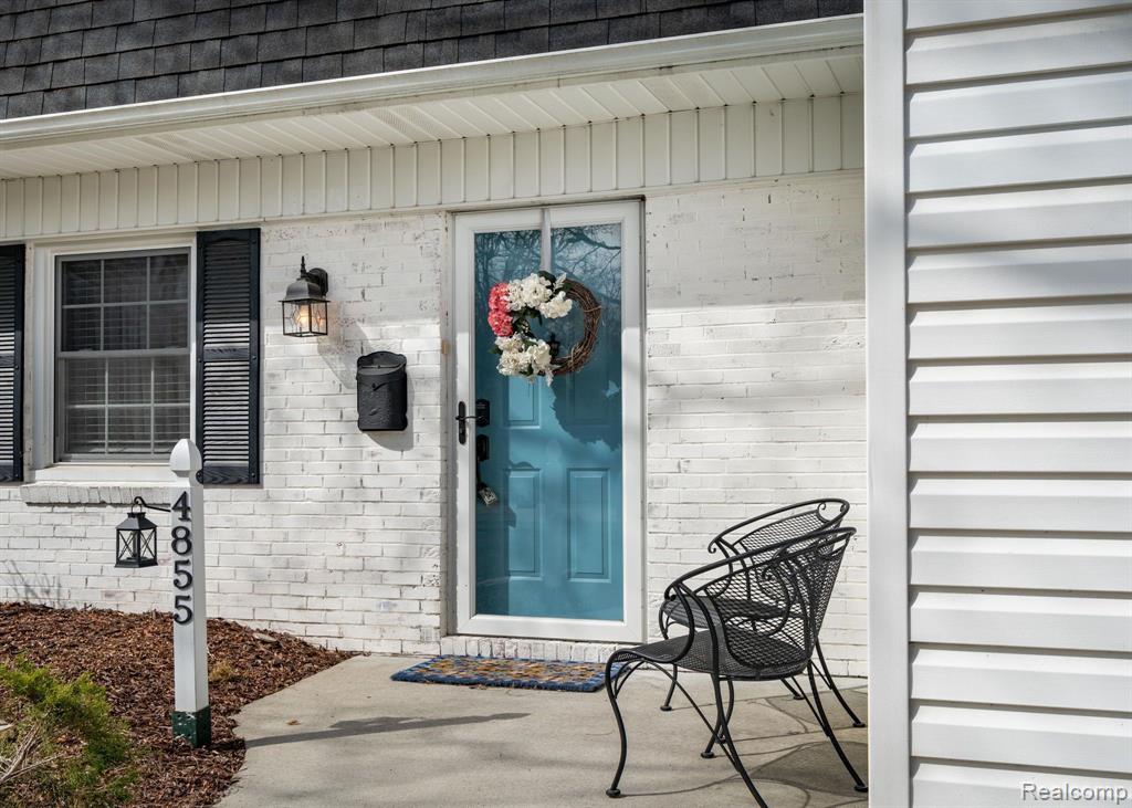 4855 CAROL Drive, Troy, MI 48085 — Photo 35