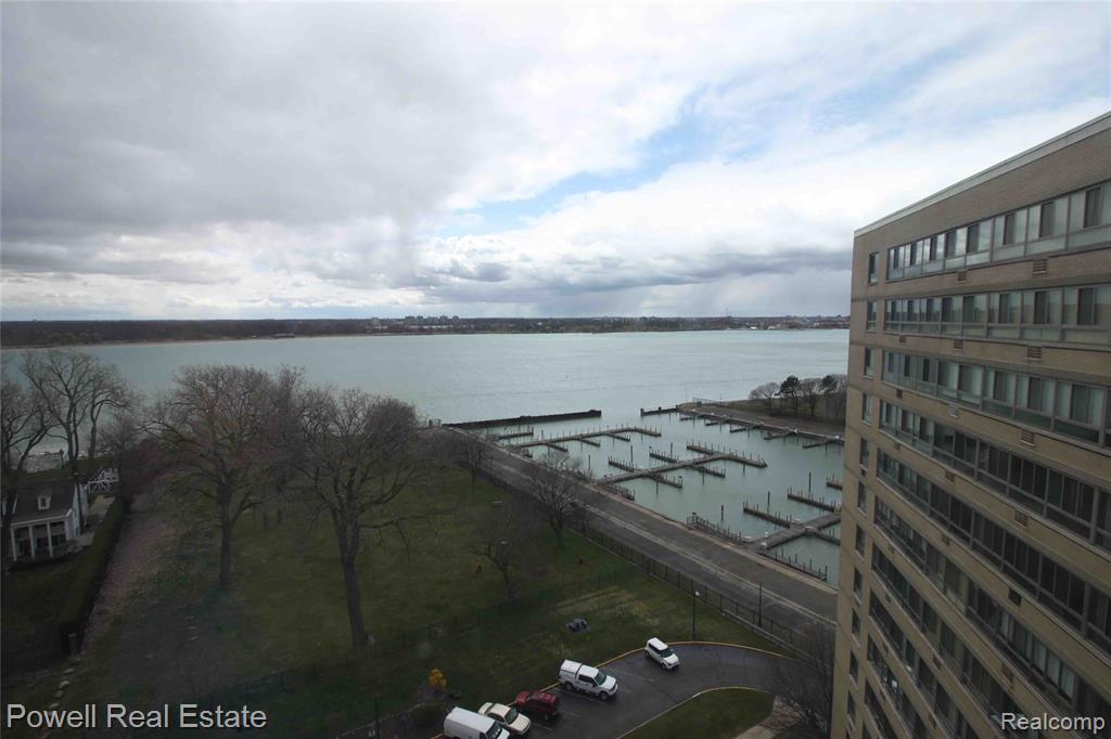 8900 Jefferson Avenue, 220, Detroit, MI 48214 — Photo 2