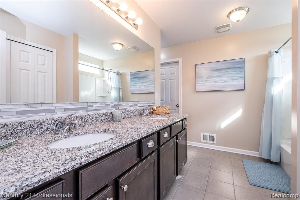 6755 Shula, Ypsilanti, MI 48197 — Photo 45