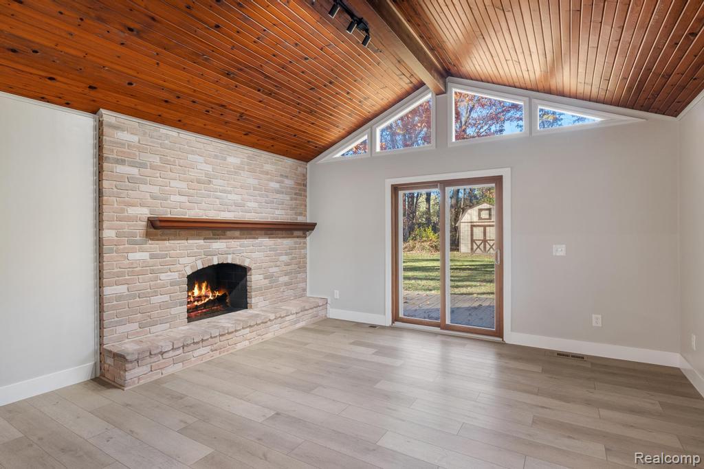 8695 Pacton Drive, Shelby Twp, MI 48317 — Photo 14