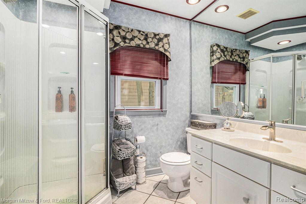 8763 Lakeview Boulevard, Clarkston, MI 48348 — Photo 11