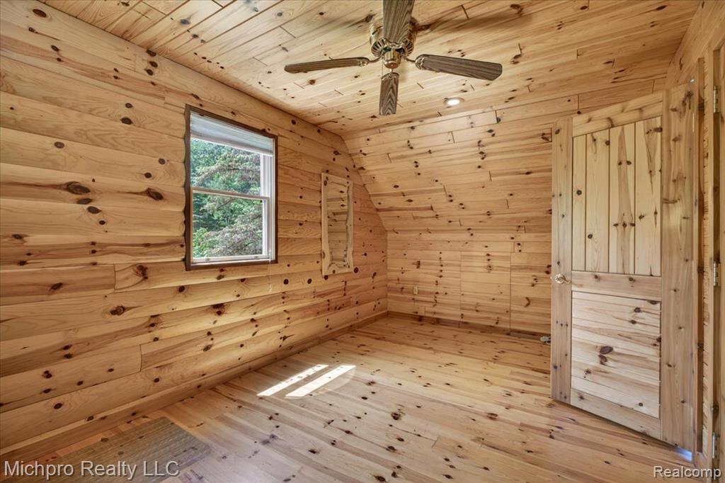 670 Green Creek Lane, Oxford, MI 48371 — Photo 59
