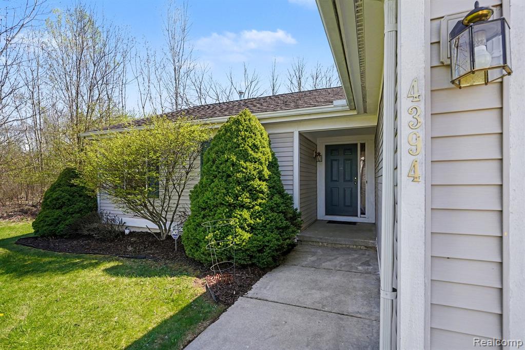 4394 Harrier Lane, Burton, MI 48519 — Photo 3