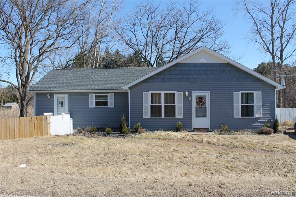 9611 WHITEWOOD Road, Pinckney, MI 48169 — Photo 2