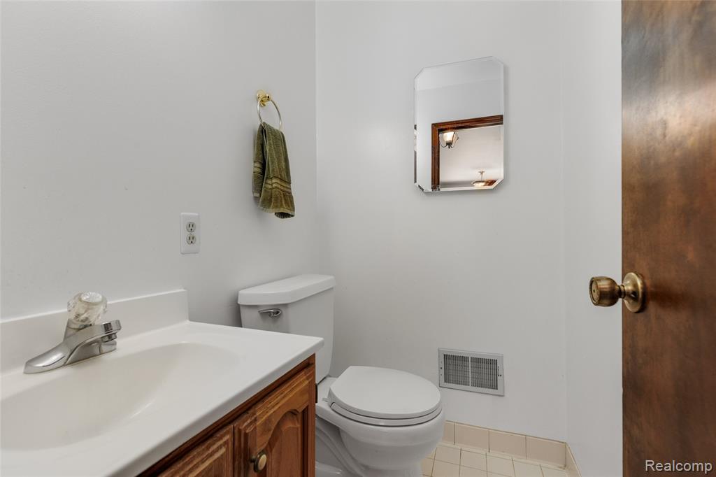 10100 Bridge Lake Road, Clarkston, MI 48348 — Photo 19