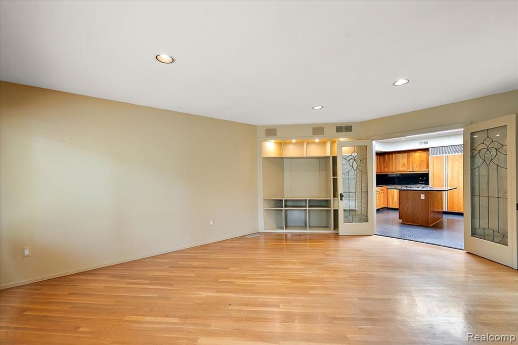 700 Lakeside Drive, Birmingham, MI 48009 — Photo 17