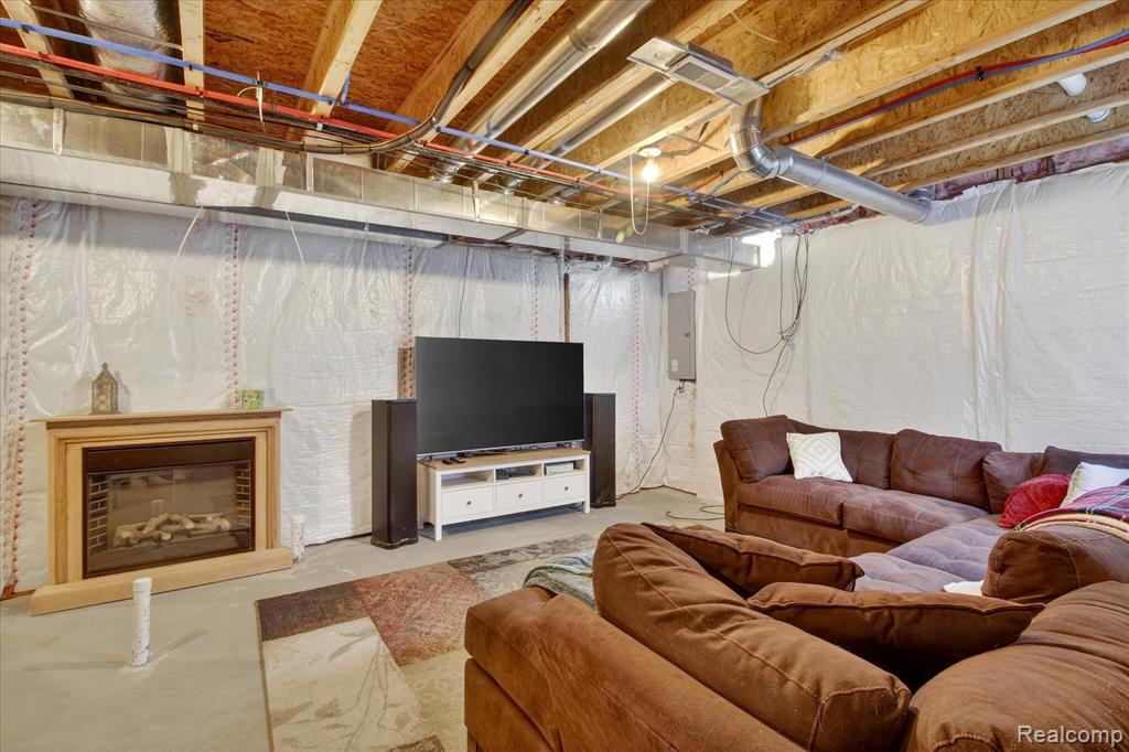 386 Fletcher Street, Wixom, MI 48393 — Photo 38