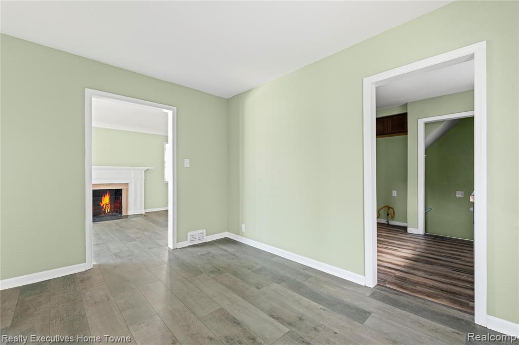 4890 Three Mile Drive, Detroit, MI 48224 — Photo 17