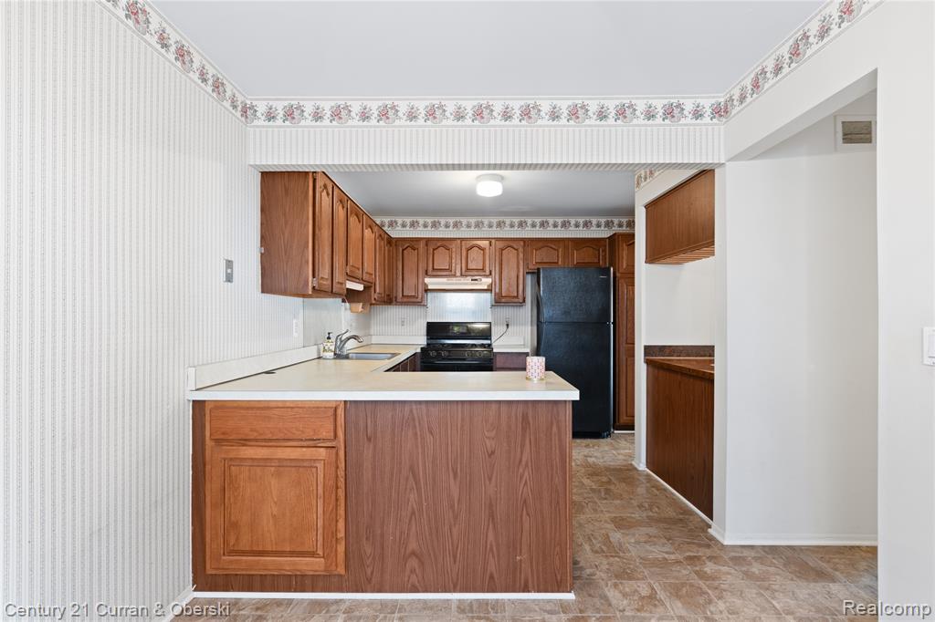 20918 W Glen Haven Circle, Novi, MI 48167 — Photo 11