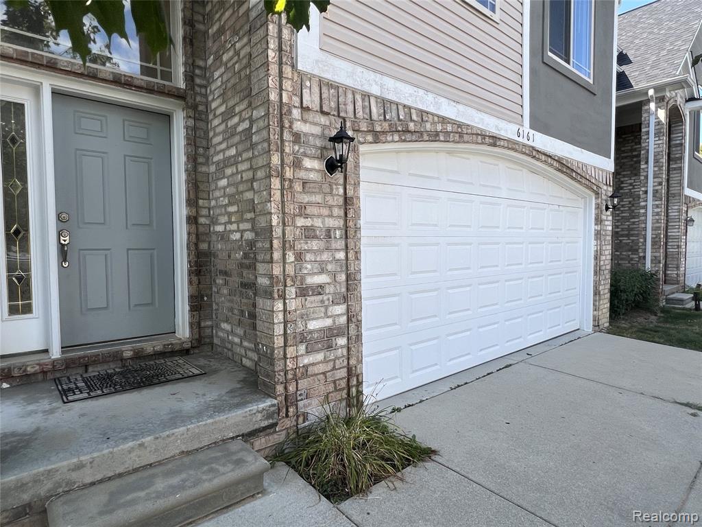 6161 Elarz Drive, Troy, MI 48085 — Photo 2