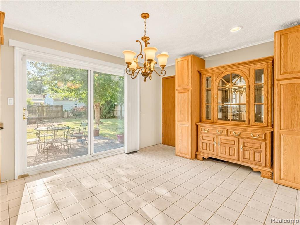 1082 Borgstrom Avenue, Ypsilanti, MI 48198 — Photo 11
