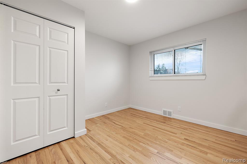5666 GIBBING Road, Shelby, MI 48317 — Photo 25