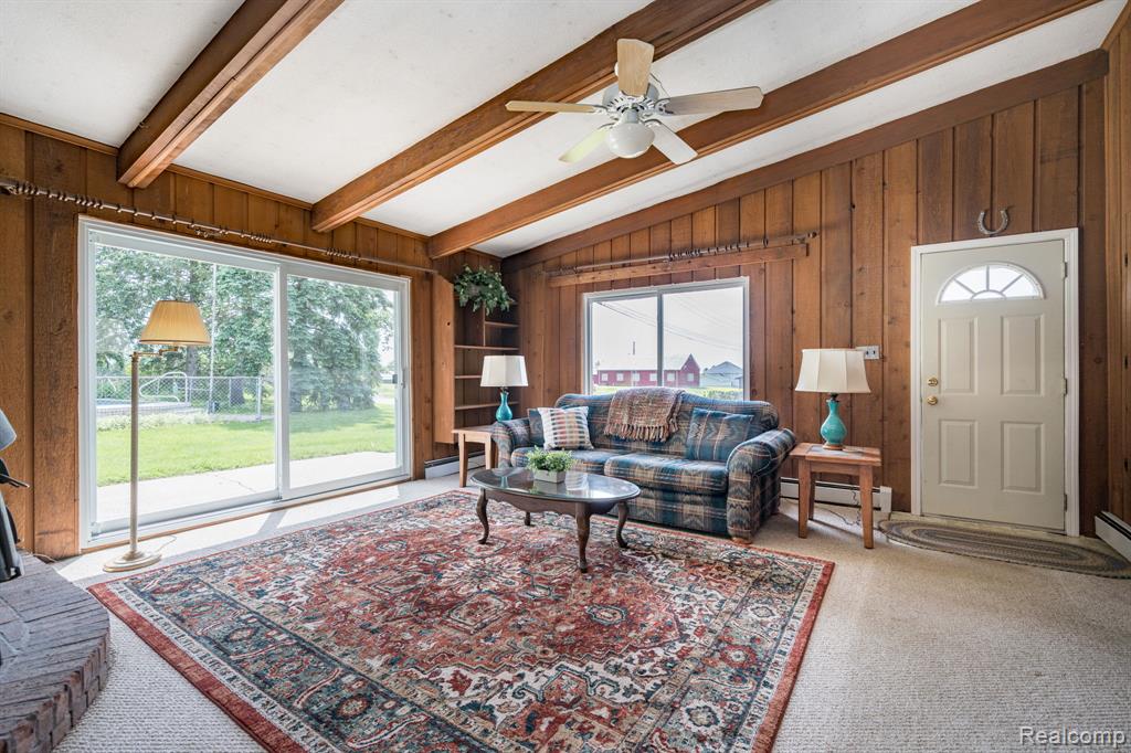 5871 Brewster Road, Rochester Hills, MI 48306 — Photo 27