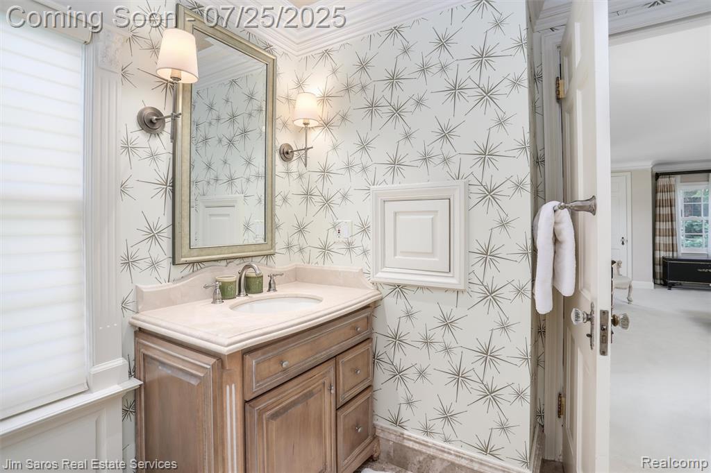 51 Lochmoor Boulevard, Grosse Pointe Shores, MI 48236 — Photo 25