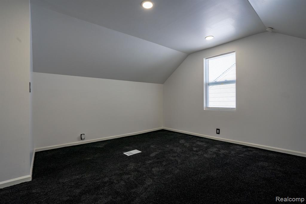 8068 Patton Street, Detroit, MI 48228 — Photo 23