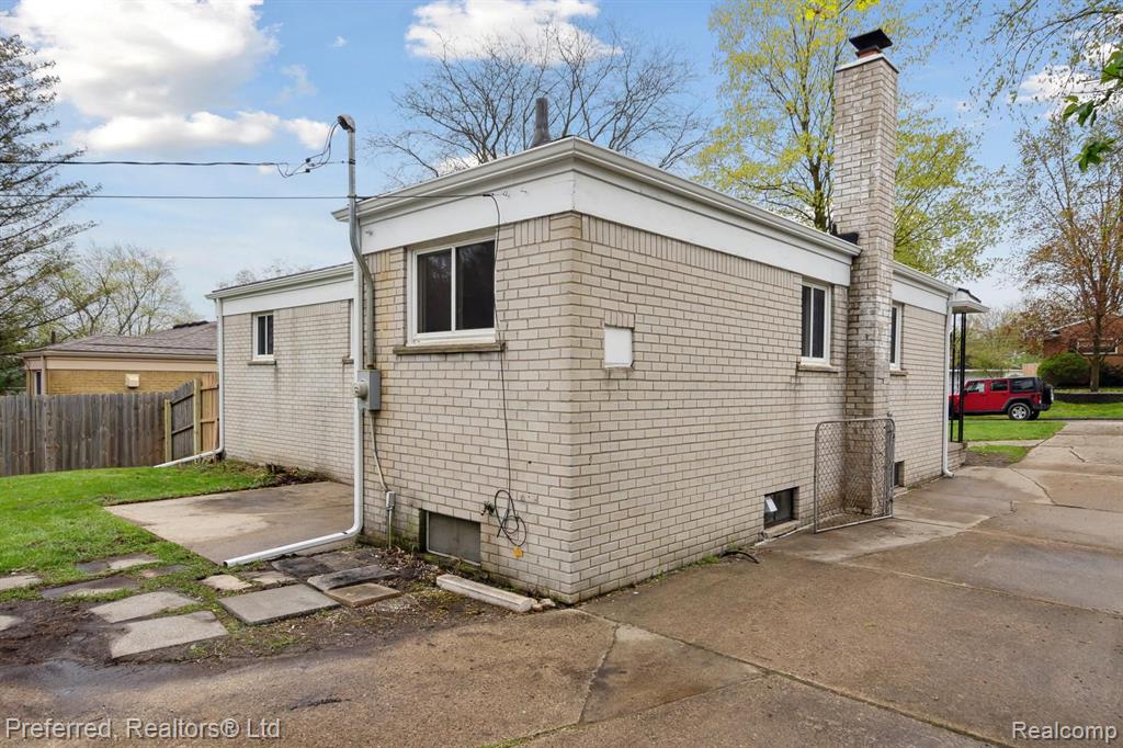 713 Duchess Street, Milford, MI 48381 — Photo 35