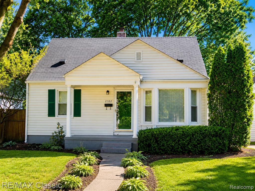 2702 N Main Street, Royal Oak, MI 48073