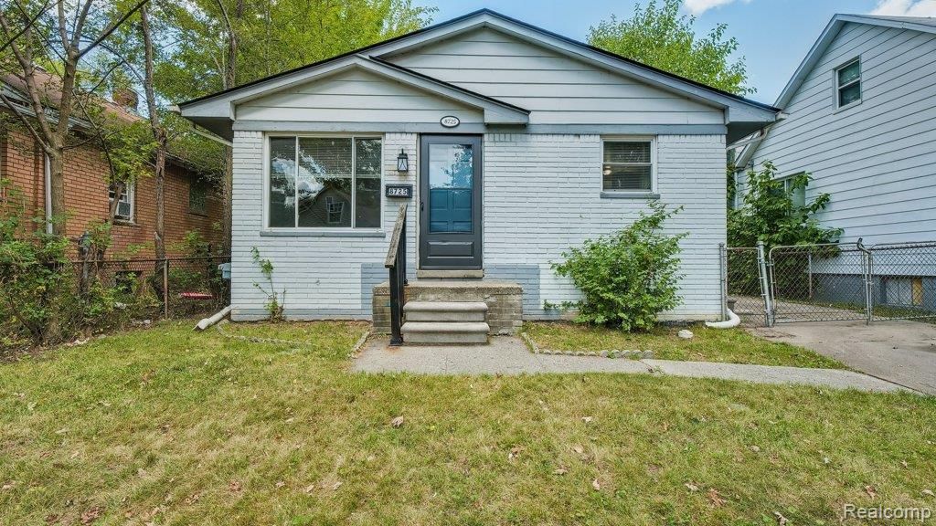 8725 Packard Avenue, Warren, MI 48089 — front exterior