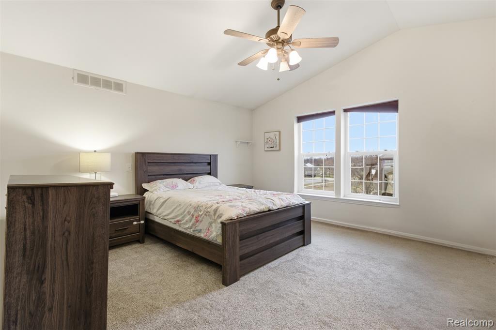 7846 Fawn Court, Waterford, MI 48327 — Photo 13