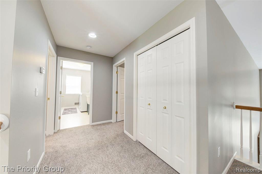 6083 Village Court, Clarkston, MI — Photo 42
