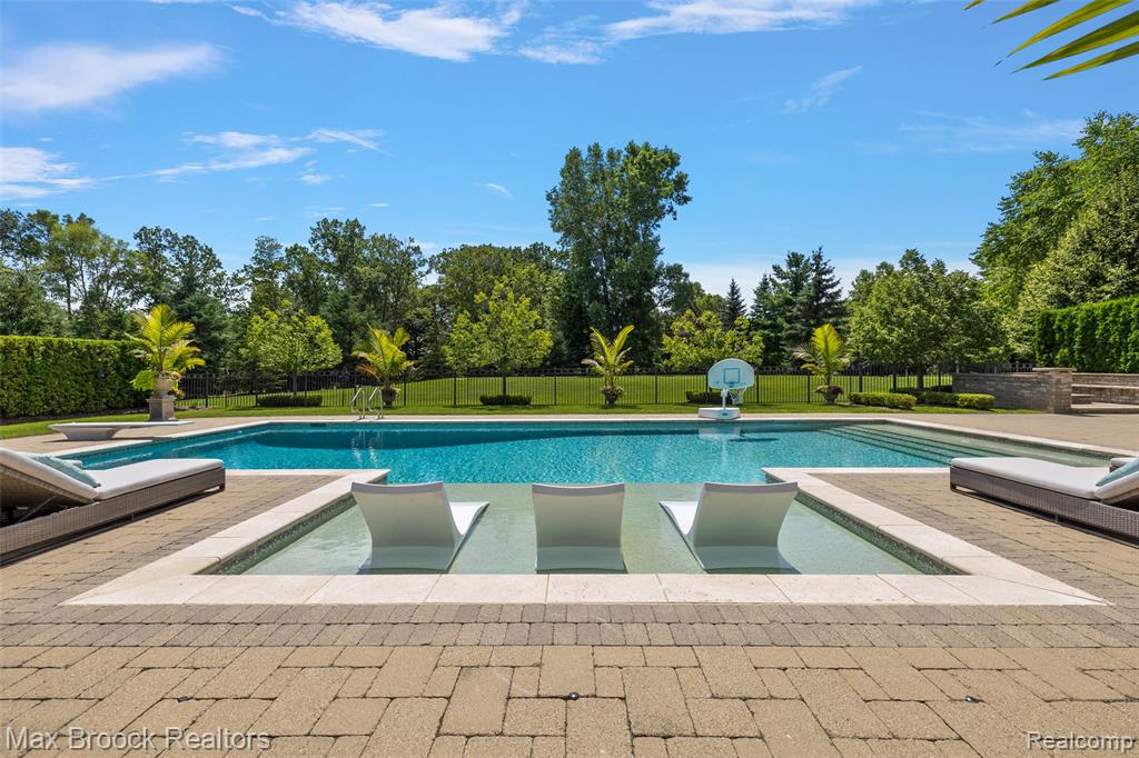 5466 Orchard Ridge Drive, Rochester, MI 48306 — Photo 48
