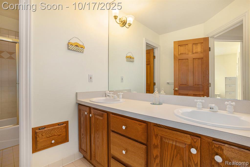 199 E Barron Road, Howell, MI 48855 — Photo 24