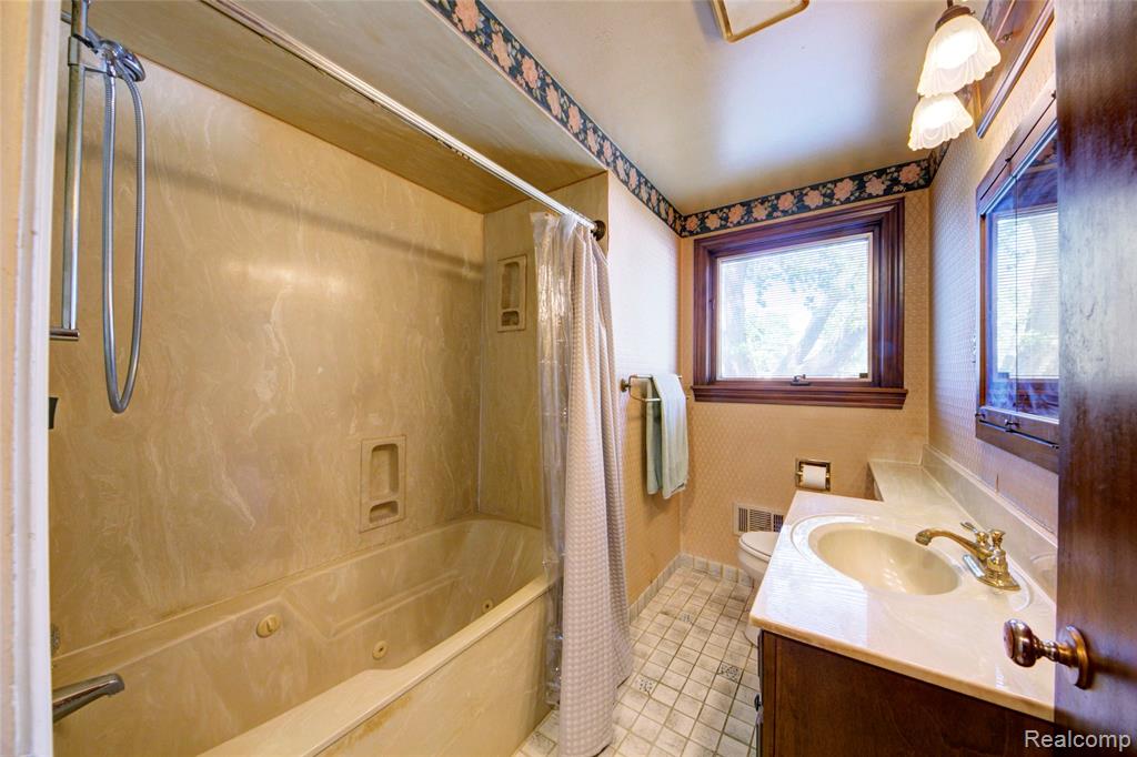 5489 Academy Street, Dearborn Heights, MI 48125 — Photo 64