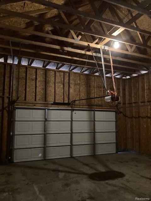 480 E COLUMBIA Avenue, Pontiac, MI 48340 — Photo 16