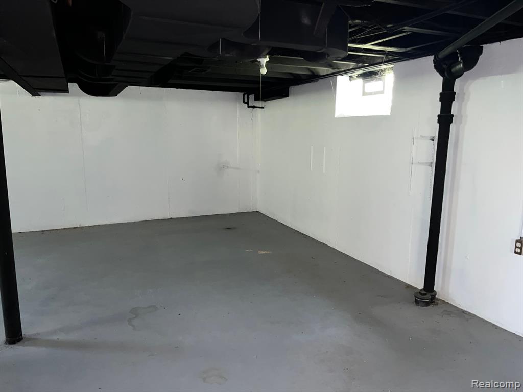 4226 CADIEUX Road, Detroit, MI 48224 — Photo 15