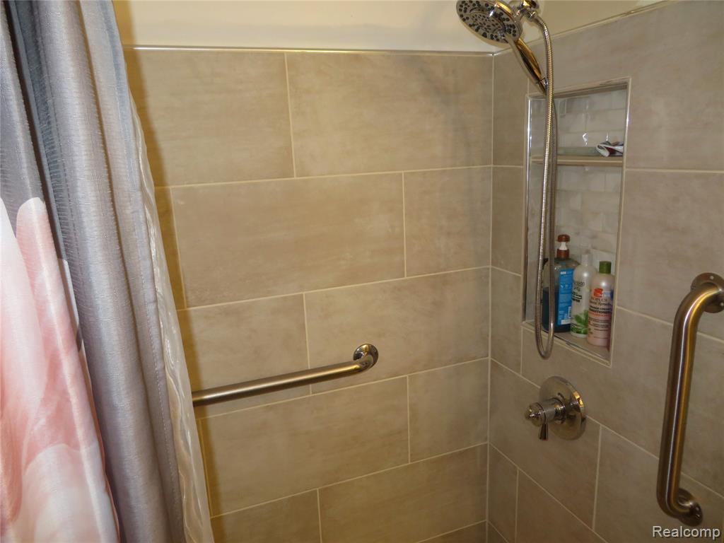 14184 Rossini Drive, Detroit, MI 48205 — Photo 18