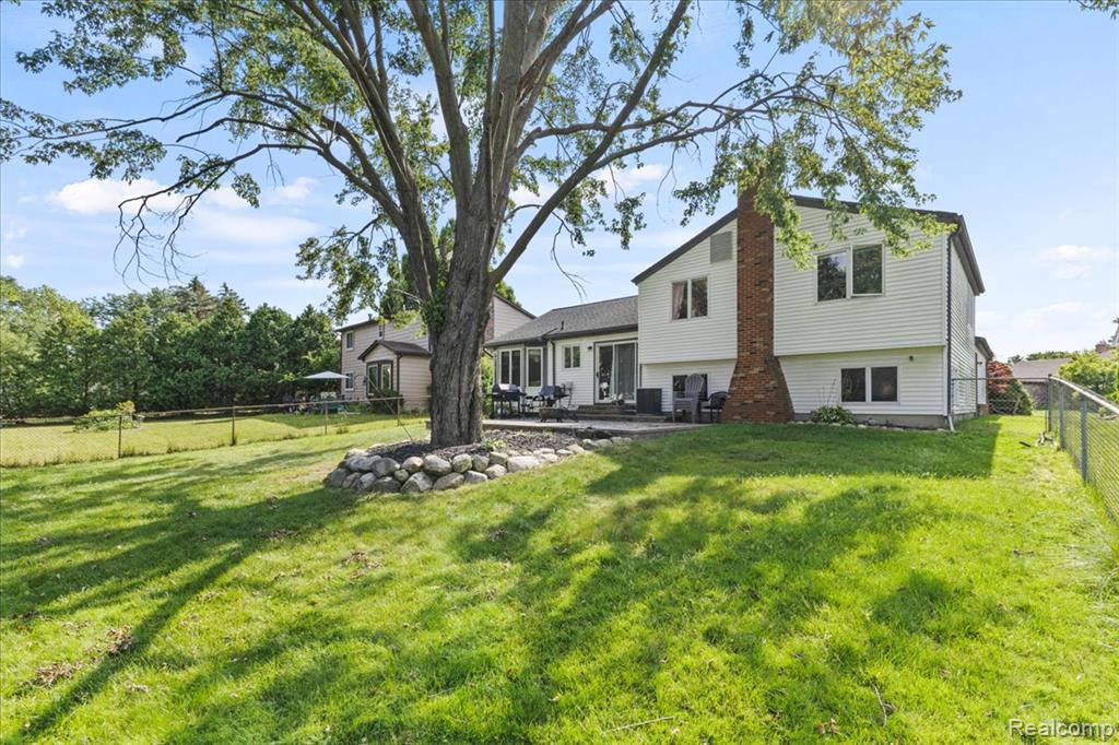 42109 Hartford Drive, Canton, MI 48187 — Photo 45
