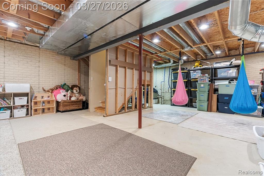 3463 Amber Oaks Drive, Howell, MI 48855 — Photo 23