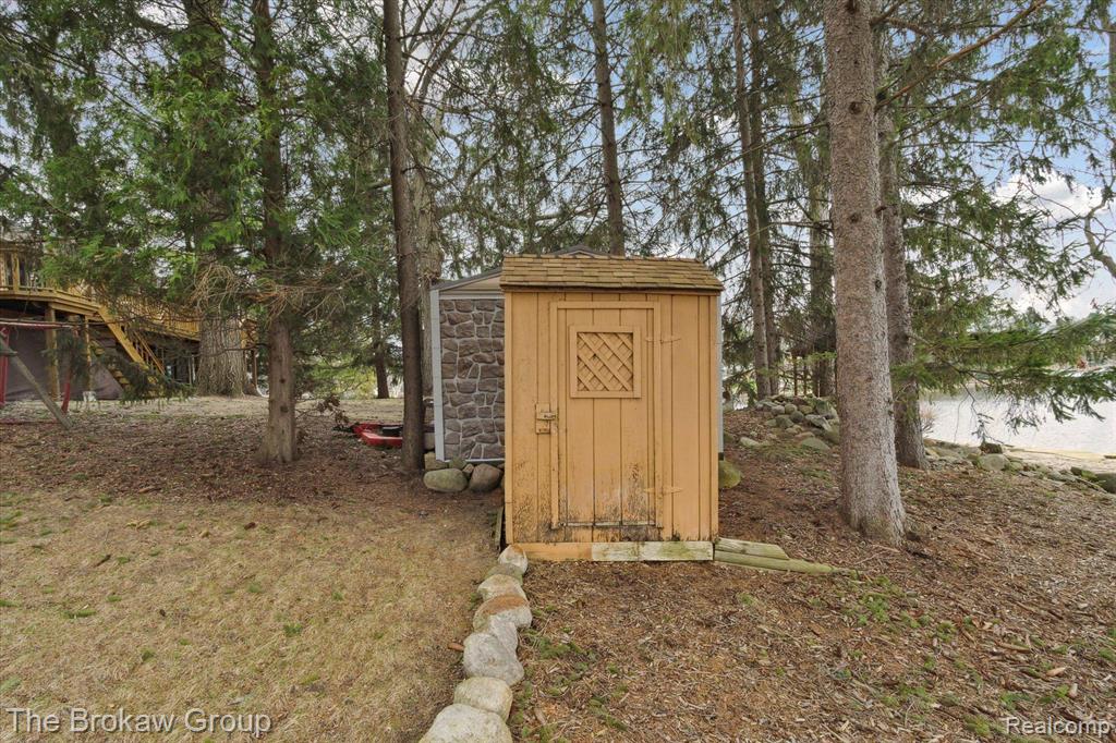 3032 WOODLAND Drive, Metamora, MI 48455 — Photo 65