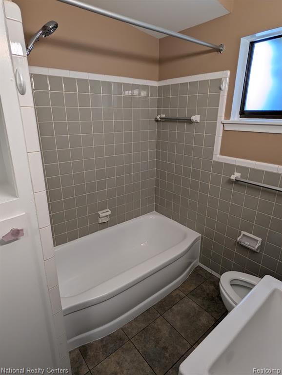 8849 Merriman Road, Livonia, MI 48150 — Photo 18