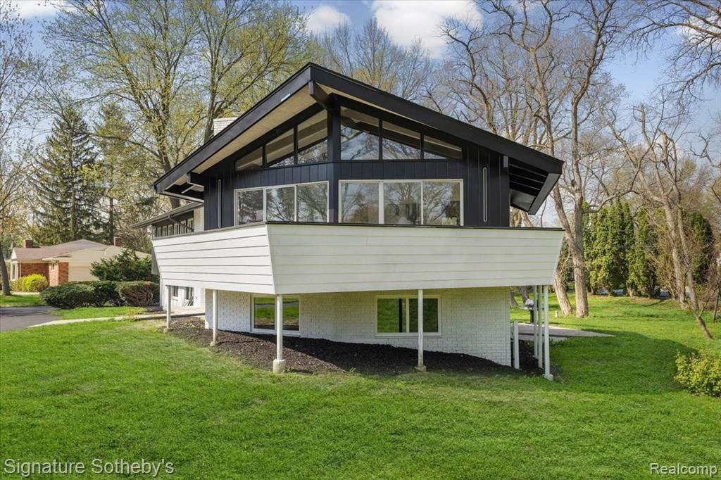 6895 Dublin Fair Road, Troy, MI 48098 — Photo 2