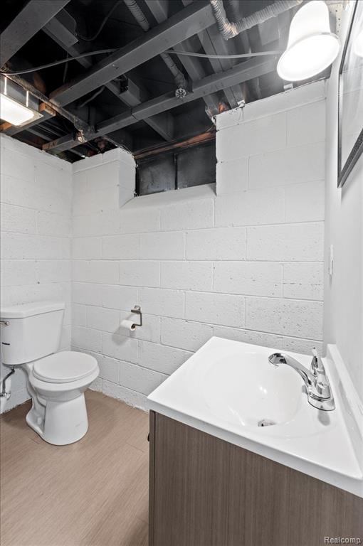 8457 Menge, Center Line, MI 48015 — Photo 25