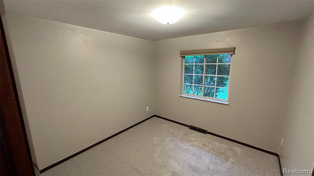 8397 Reese Road, Clarkston, MI 48348 — Photo 13