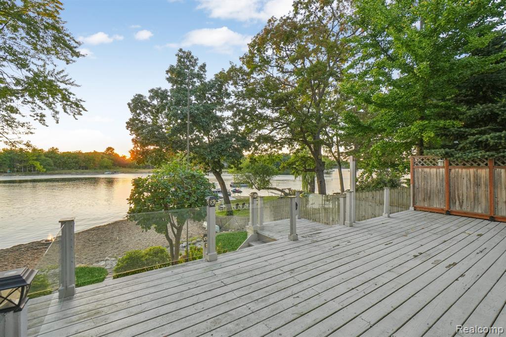 4123 Windiate Park Drive, Waterford, MI 48329 — Photo 58