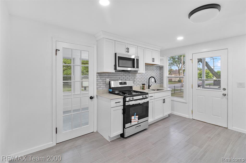 605 Eureka Road, Wyandotte, MI 48192 — Photo 13