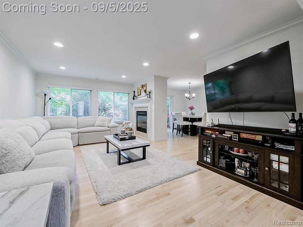 617 Macwilliams Lane, Royal Oak, MI 48067 — Photo 4