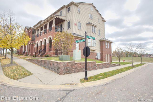 3986 Forester Boulevard, Auburn Hills, MI 48326 — Photo 28