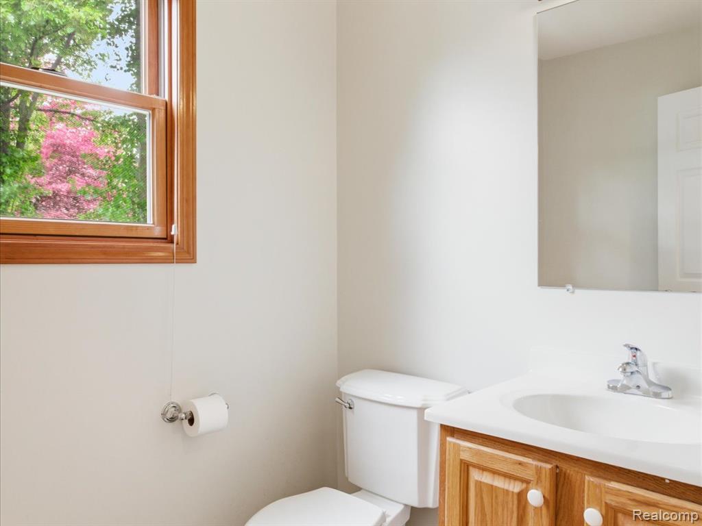 4305 Juniper Lane, Port Huron, MI 48060 — Photo 25