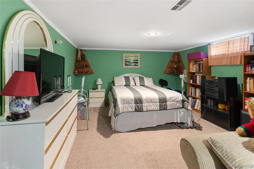 190 Rustic Circle, White Lake, MI — Photo 17