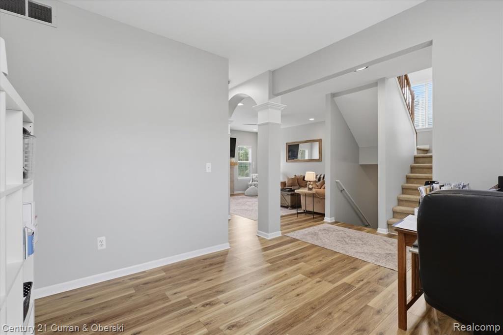 23537 Crescent Ridge Drive, New Boston, MI 48164 — Photo 12