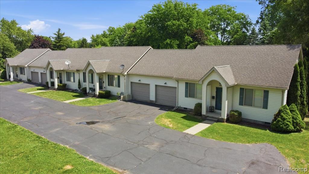 440 Robbe Avenue, Belleville, MI 48111 — Photo 25