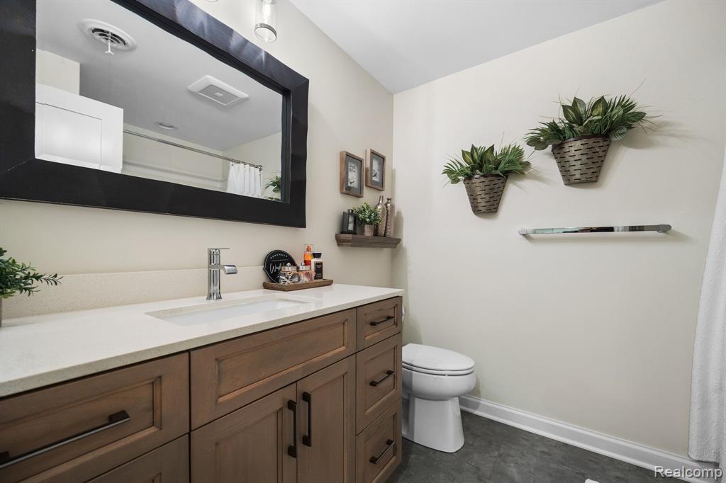 5310 FALCON Way, Midland, MI 48642 — Photo 41