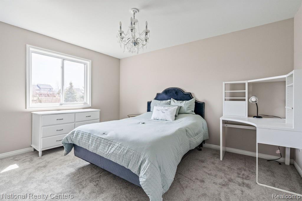 527 SOUTHSHORE Drive, Oxford, MI 48371 — Photo 38